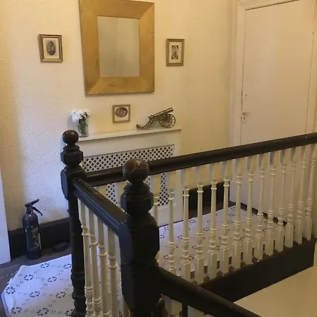 Bed & Breakfast Swan And Mitre Pub *